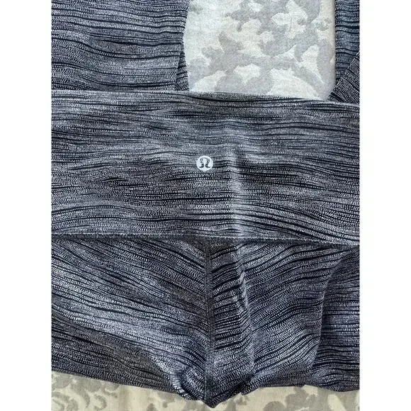 Lululemon Cropped Leggings - Picture 2 of 3